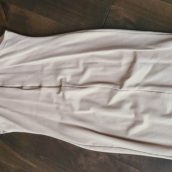 Beautiful dress size M - Picture 4 of 4